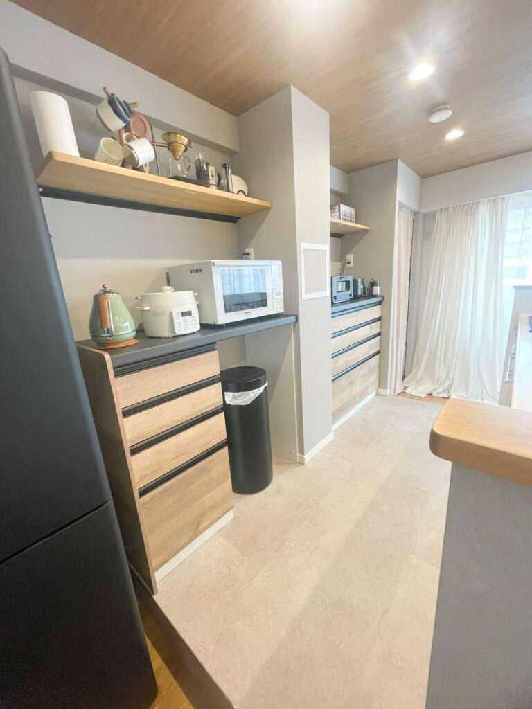 大阪府茨木市のマンションフルリノベーション施工後:キッチン収納