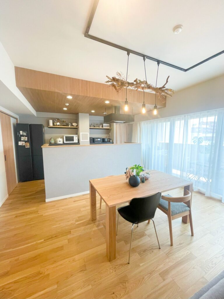 大阪府茨木市のマンションフルリノベーション施工後:ダイニング
