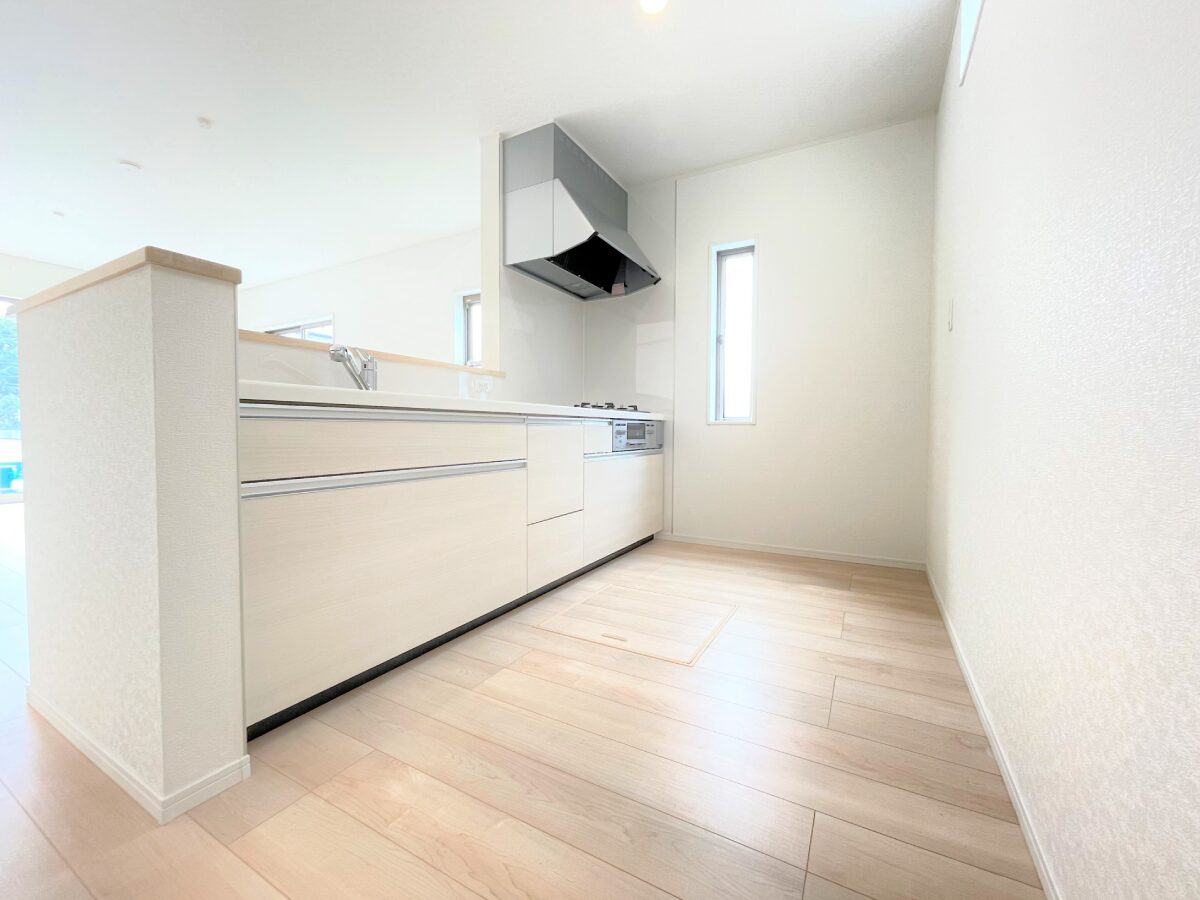 キッチンリフォームの床選び完全ガイド｜後悔しない床材の種類・費用・注意点：大阪府豊中市のリフォーム会社『ゆきプロ』リフォームお役立ちコラム