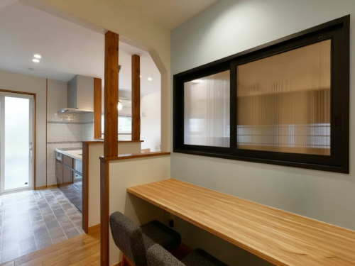 室内窓：引き違い