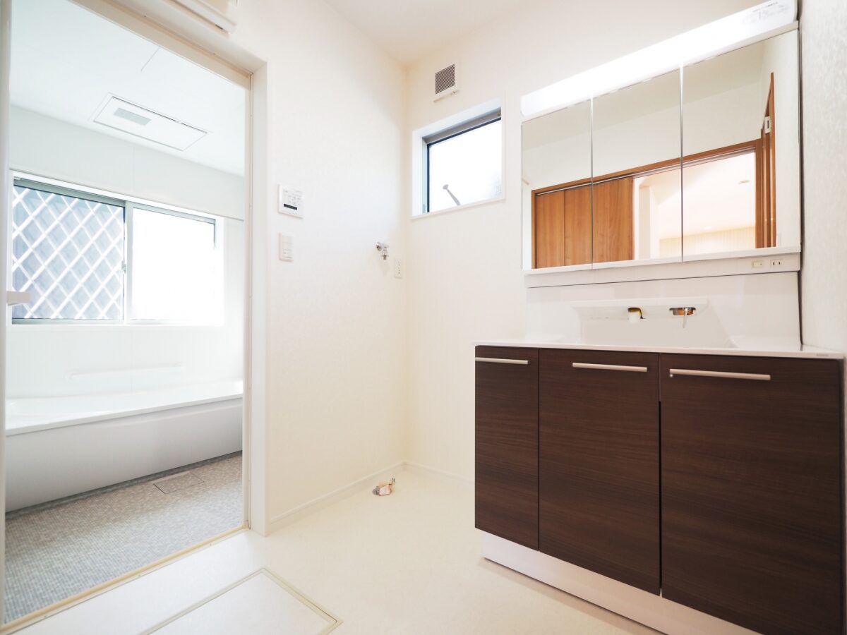 【豊中市の洗面リフォーム施工事例5選】ドラム式や乾太くんも設置可能!配管工事から間取り変更まで、プロが教える成功のポイント:大阪府豊中市のリフォーム会社『ゆきプロ』リフォームお役立ちコラム