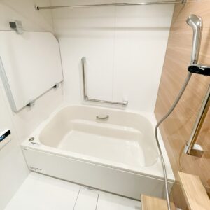 大阪府豊中市のリフォーム会社『ゆきプロ』：【施工事例】階下漏水の不安を解消！断熱性能と清掃性にこだわった浴室リフォーム（芦屋市T様邸）