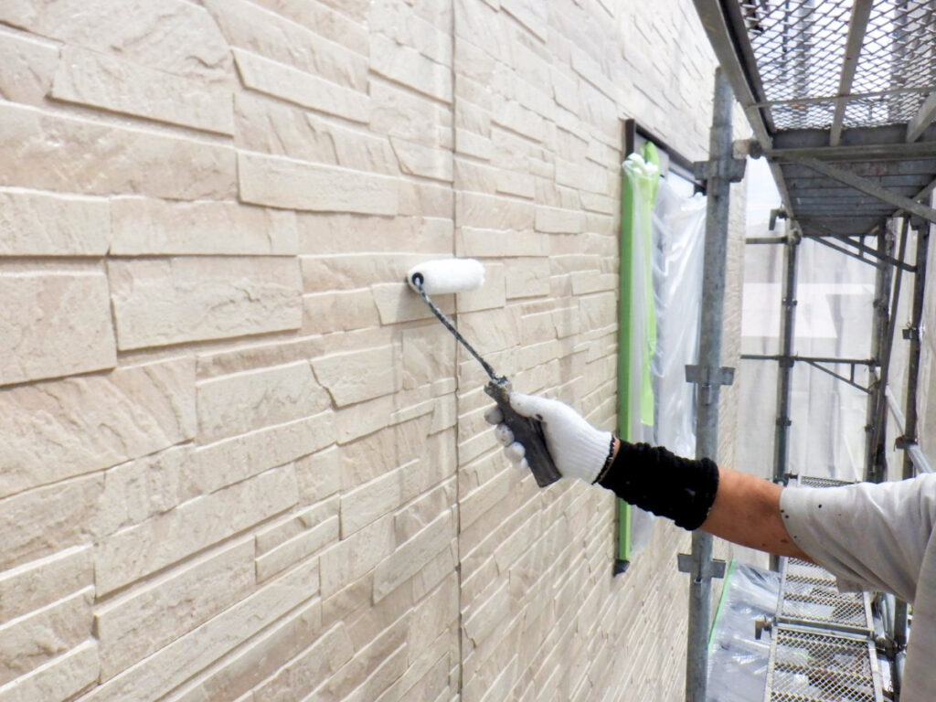 繫忙期の外壁塗装