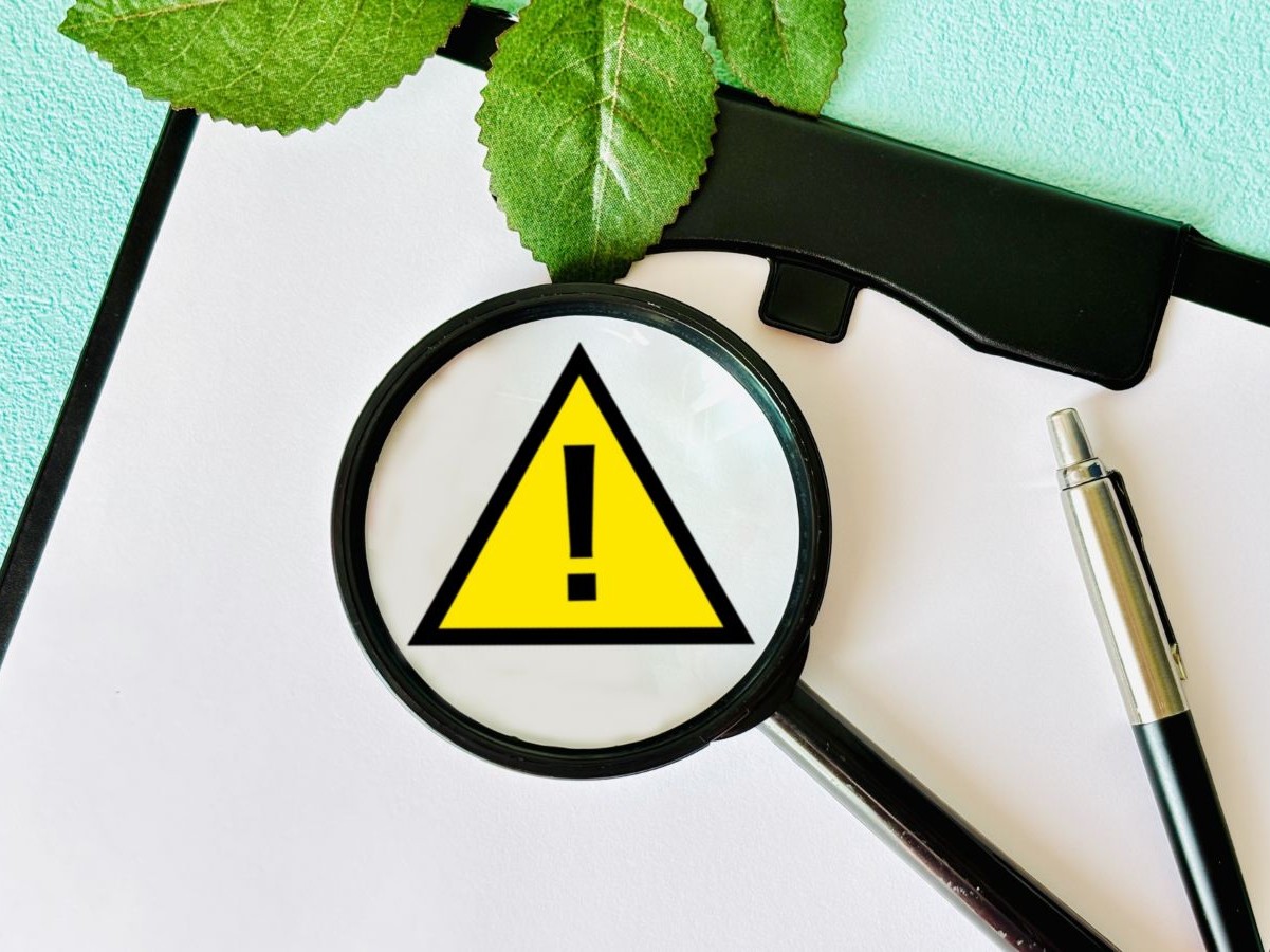 2. 見積書で絶対に見逃してはいけない3つの危険信号(レッドフラッグ):大阪府豊中市のリフォーム会社『ゆきプロ』リフォームお役立ちコラム