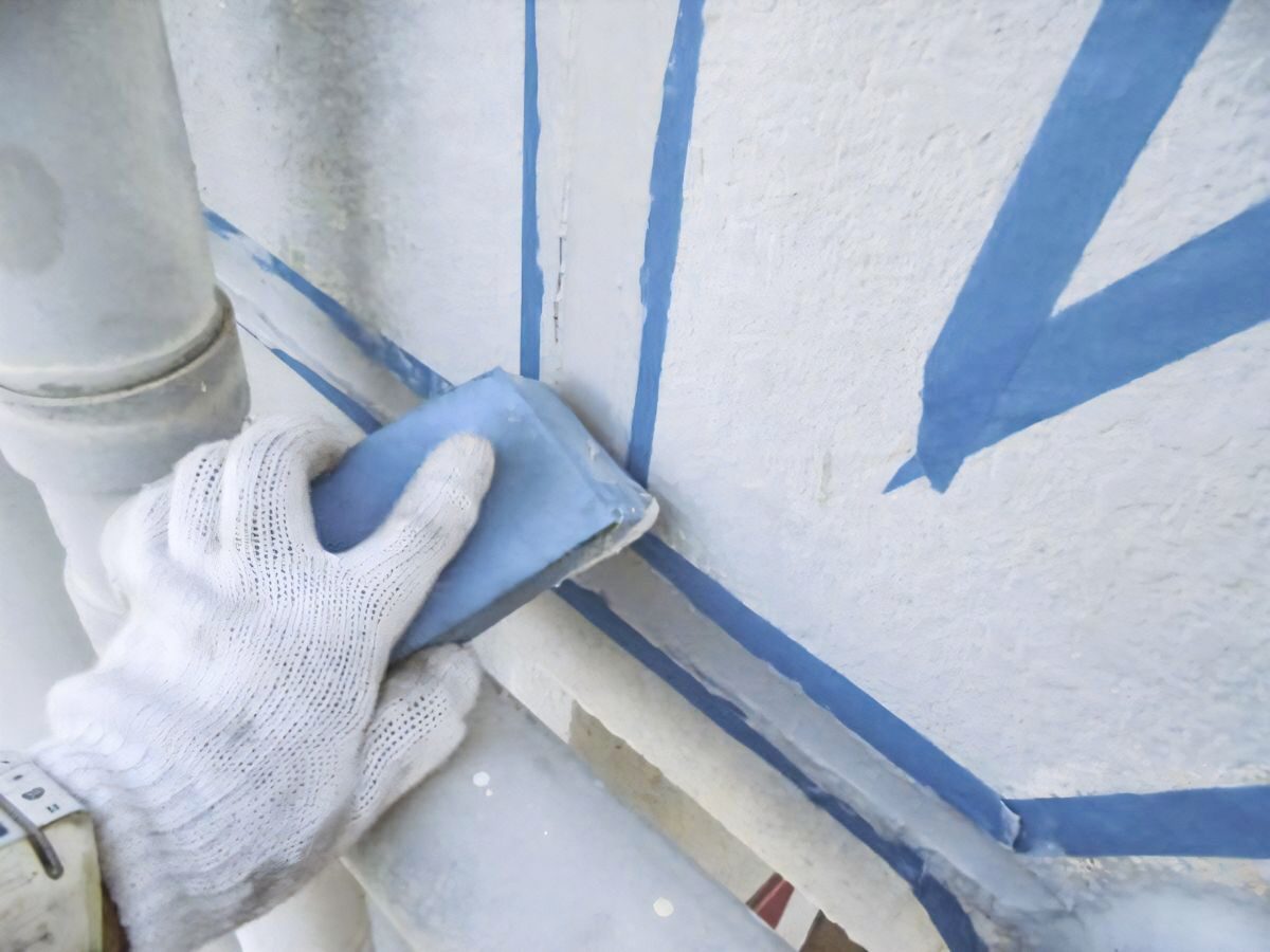 外壁の下地補修（コーキング・ひび割れ・カビ除去）徹底ガイド：大阪府豊中市のリフォーム会社『ゆきプロ』リフォームお役立ちコラム