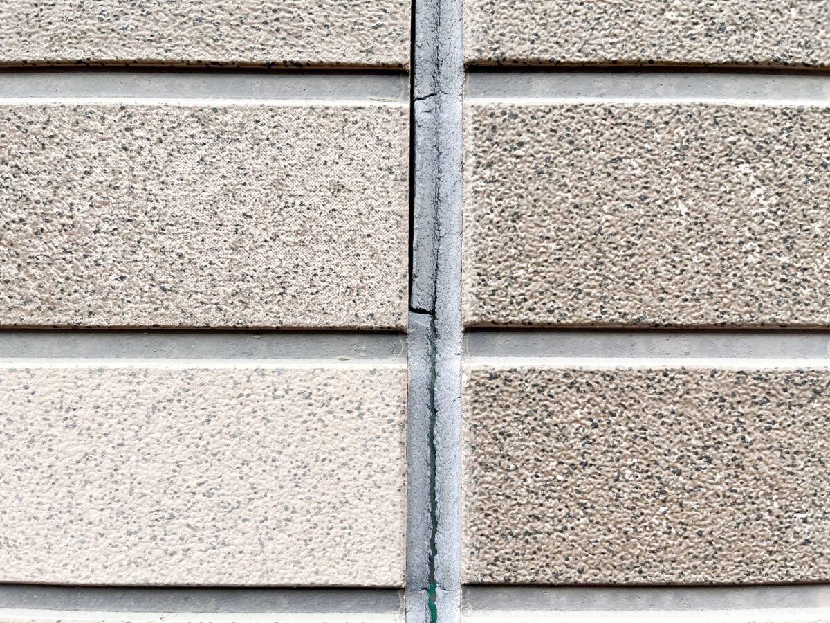 サイディングの外壁のシーリングの劣化