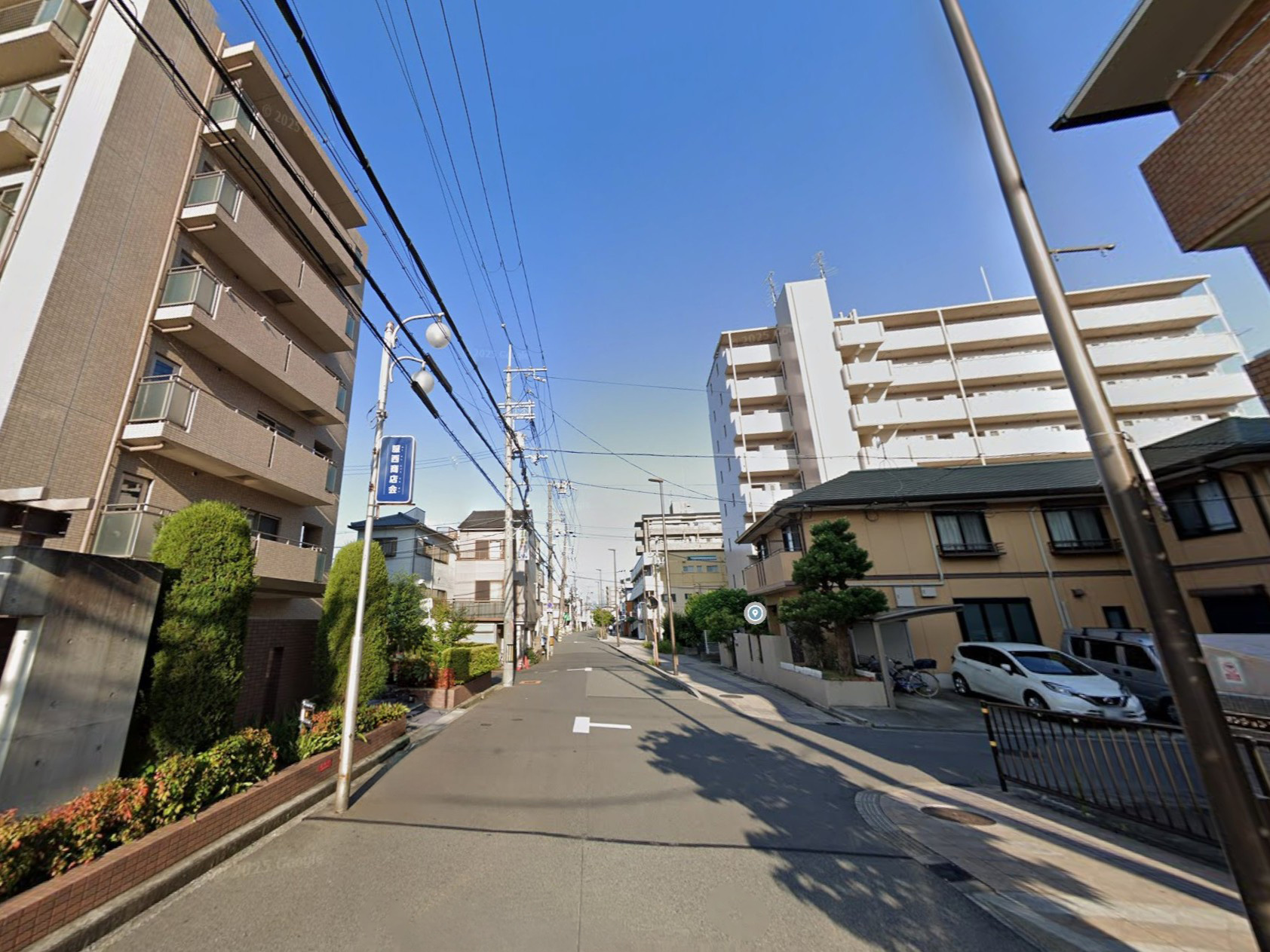 豊中市のマンションが立ち並ぶ画像